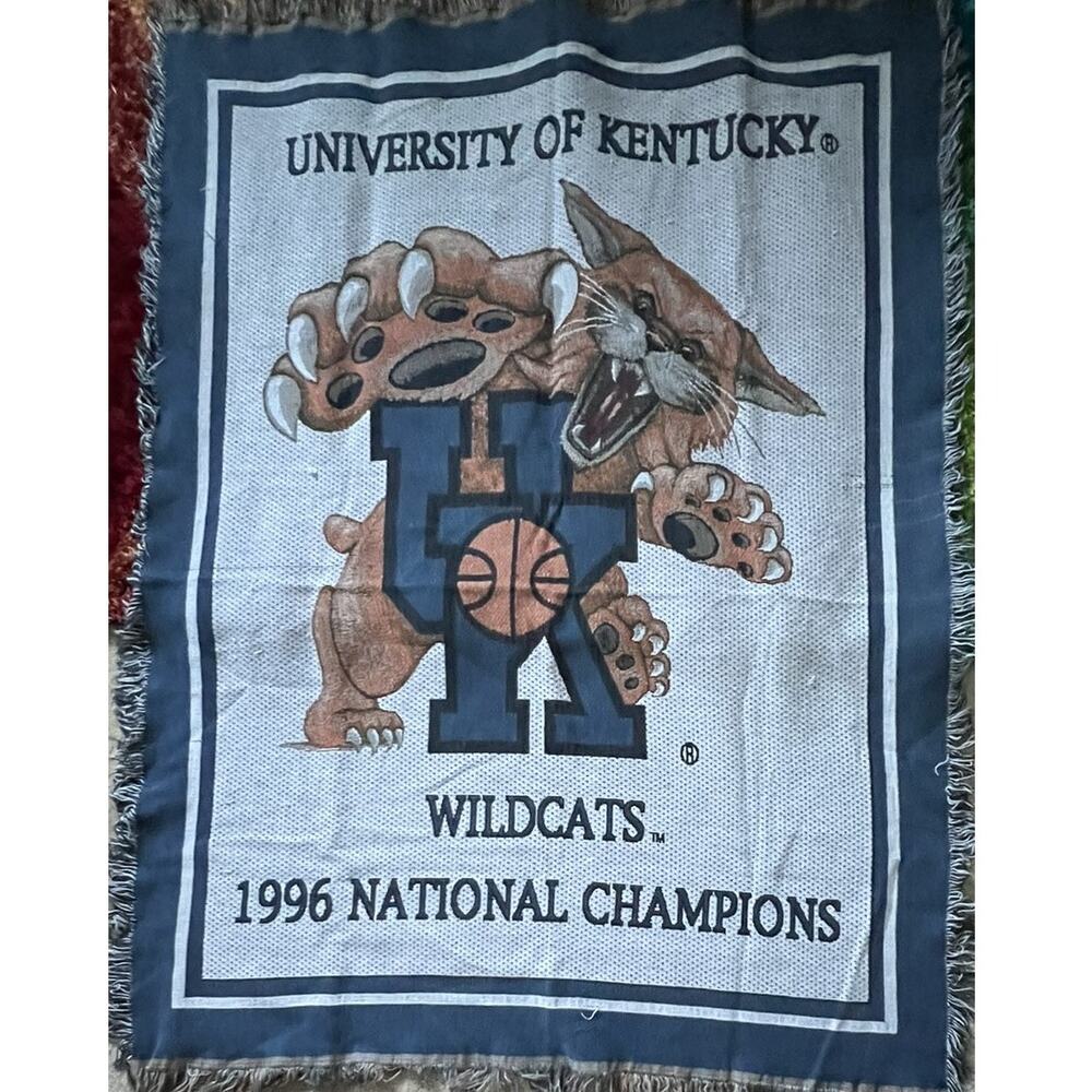 University of Kentucky tapestry blanket 1996 National Champs 48 x 64" lg